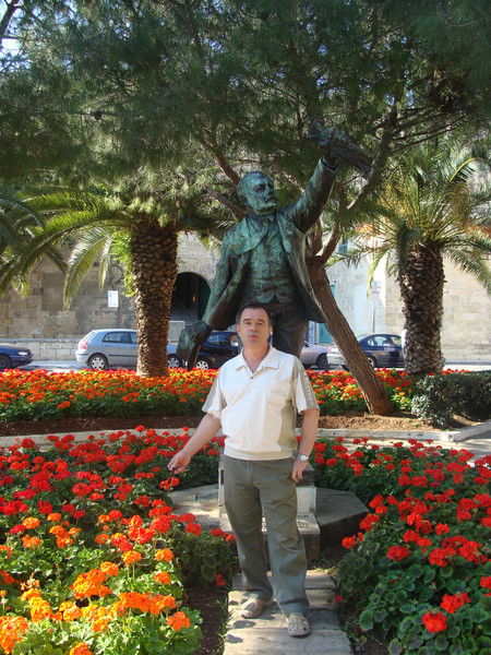 Павел Попов