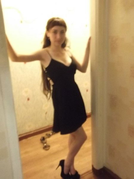 Алена Захарова