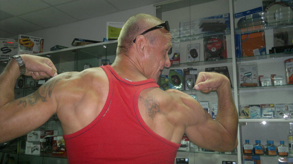 Коля Ушаков