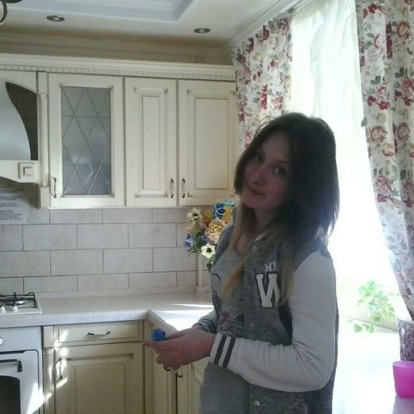 Анна Литвинова