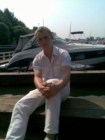 Александр Власов