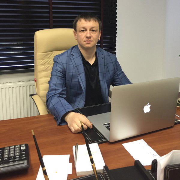 Михаил Литвинов