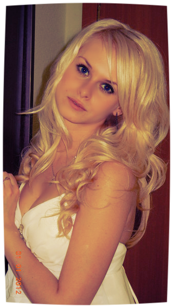 Настенька Блондиночка