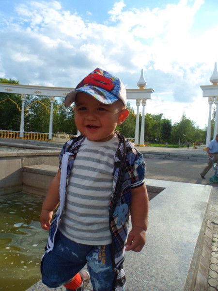 Асия Капарова