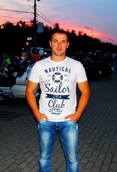 Александр Колесников