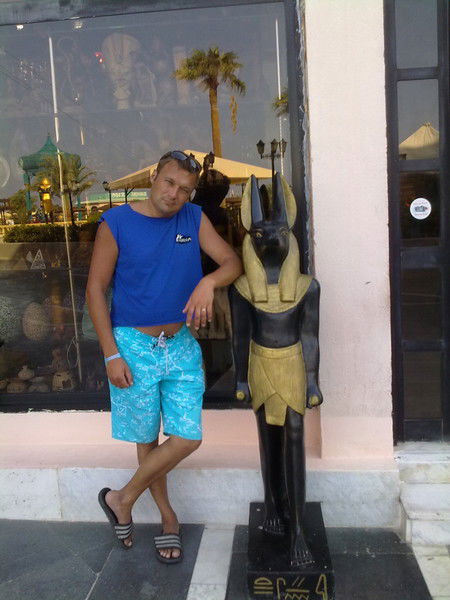 Евгений Костяев