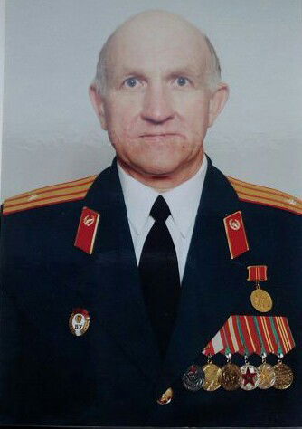 Геннадий Попов