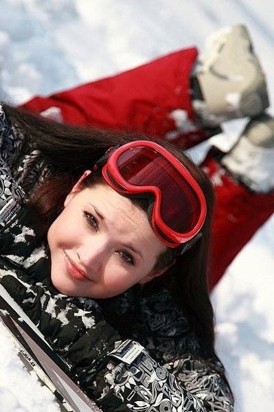 Анна Попова