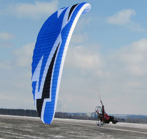 Эдуард Захаров