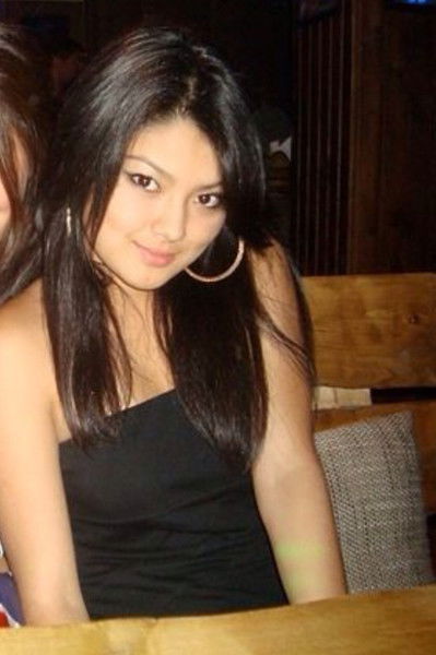 Айгерим Тыныстанова.