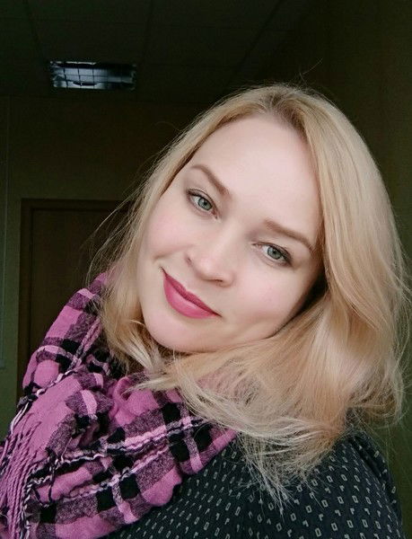 Елена Попова