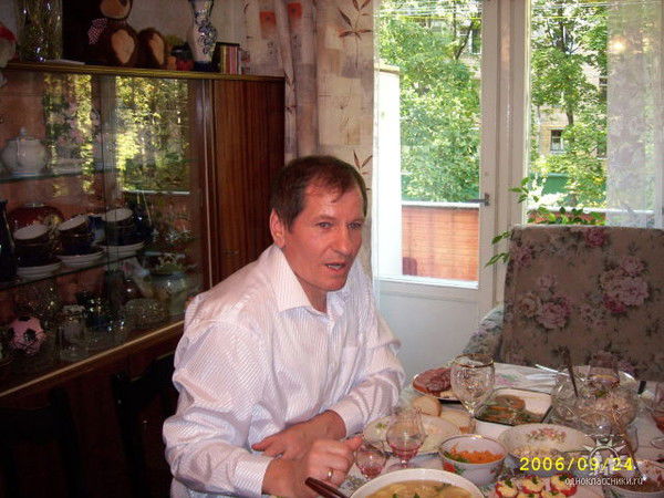 Александр Брова