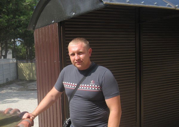 Роман Белозёров