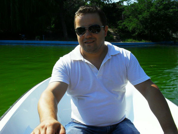 Руслан Брия