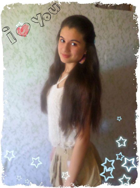 Лайлошка Номозова