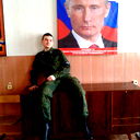 Юрий Комаров