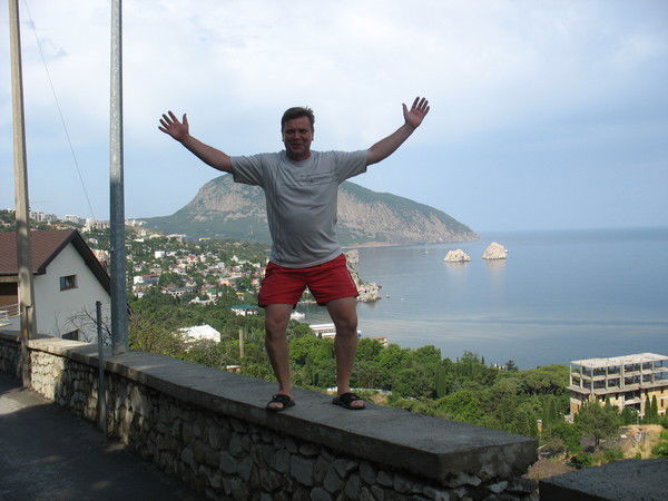 Андрей Бадисов