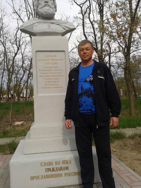 Юрий Колесников