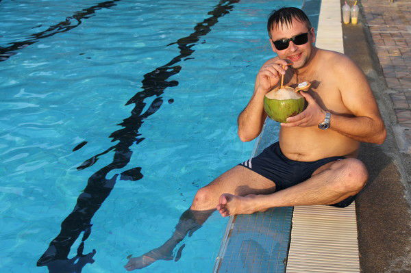 Роман Угроватов