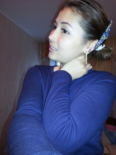 *aynura* *ergeshova*