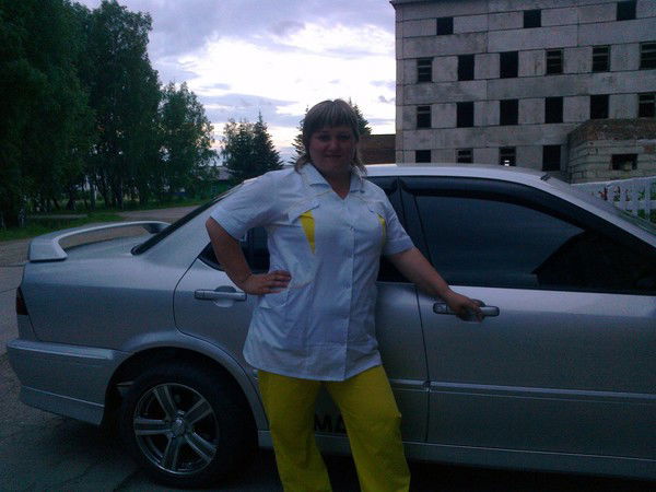 Оля Апарина