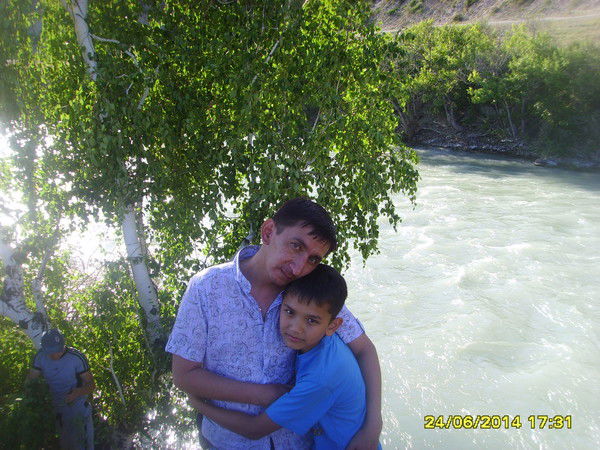 Алишер Курбанов