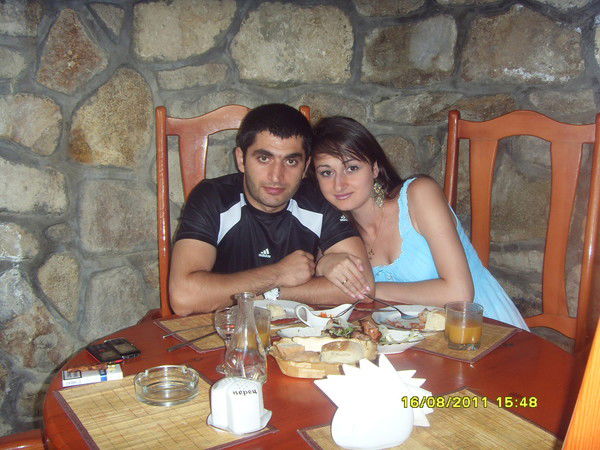 Артак И Анета Шахбазян