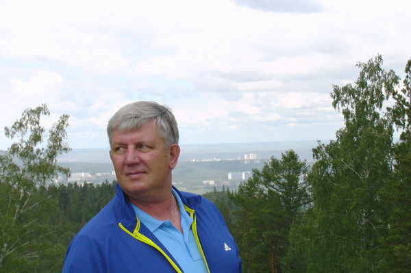 Владимир Белов