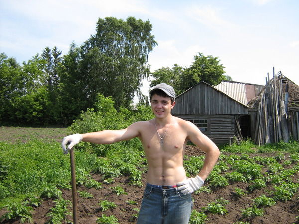 Андрей Плотников