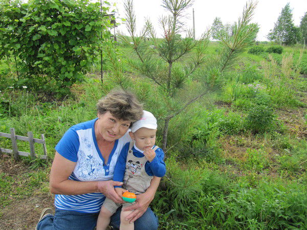 Оля Топоркова