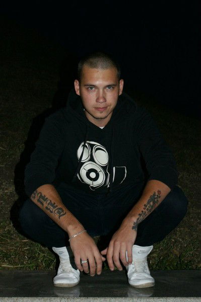 Неизвестно Неизвестно