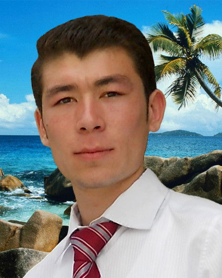 Илхом Кутфидинов