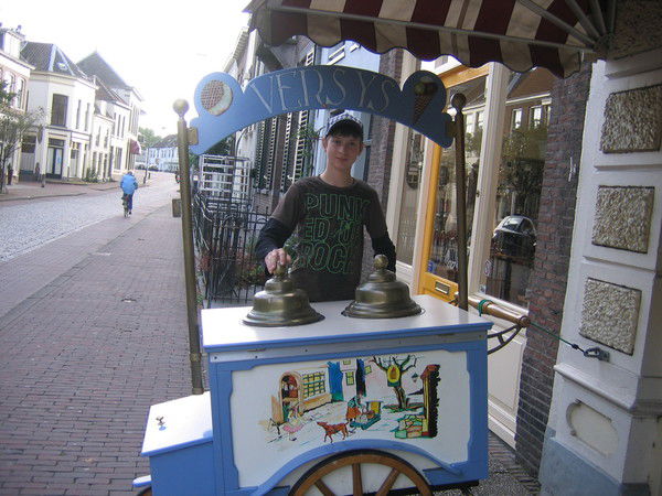 Неизвестно Неизвестно