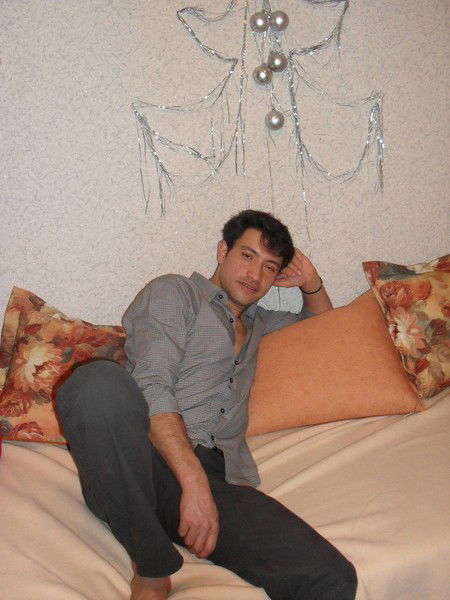 Зафар Яздонов