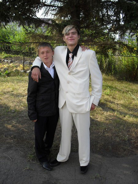 Антон Суворов