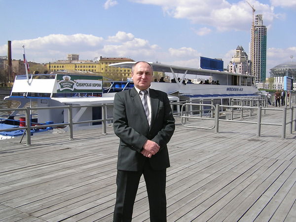 Николай Утешев