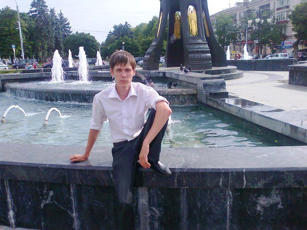 Руслан Попов