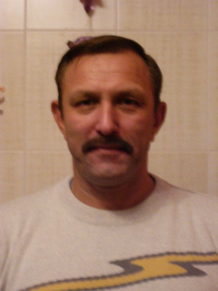 Олег Белоус