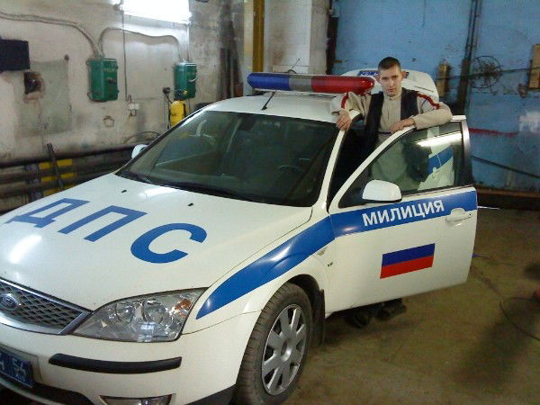 Тёма Святынин