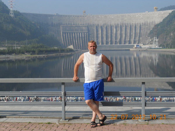 Андрей Ларьков