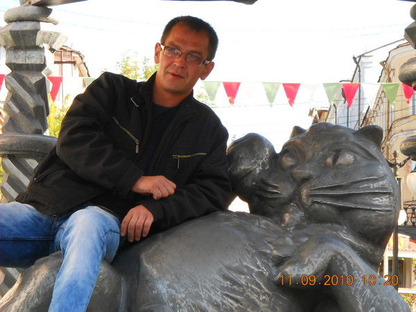 Андрей Устинов