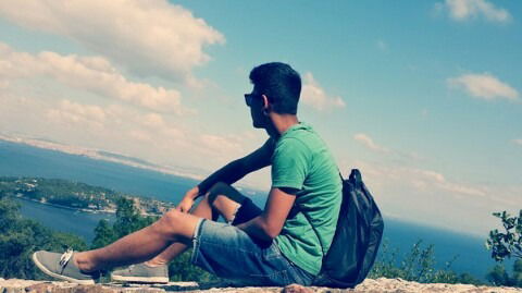 Анвар Авезов