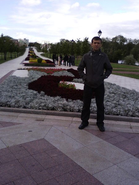 Виктор Казарин