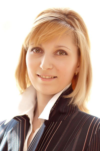 Юлия Ломонова