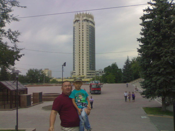 Камбар Бухарбаев