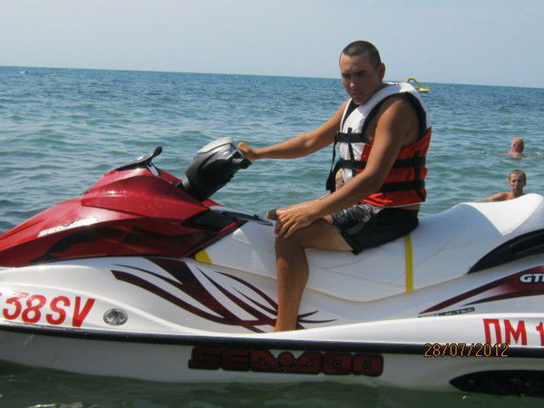 Александр Иващенко