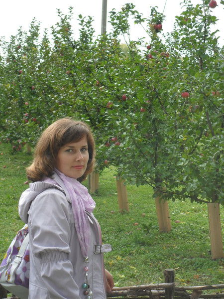 Оленька Шумская