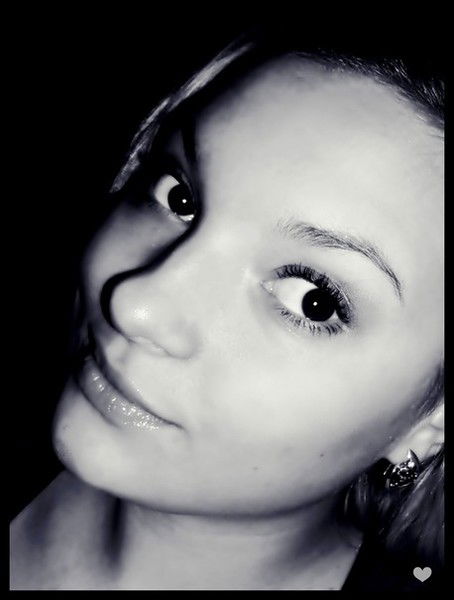 Викуличка =****