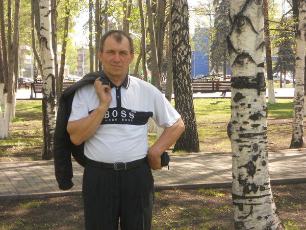 Владимир Булатов