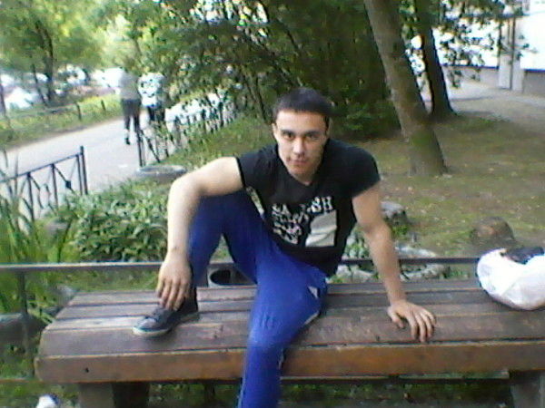 Мехровар Шарипов